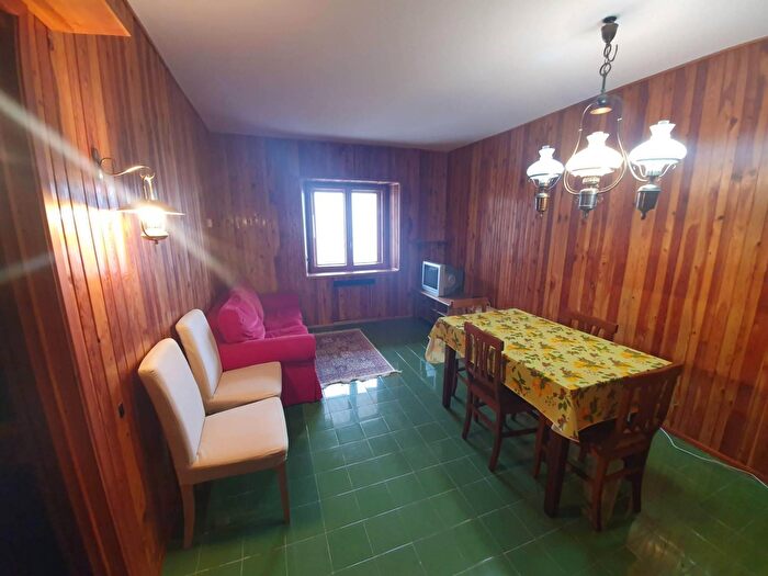 Appartamento trilocale in vendita in Via degli Appennini, Rieti