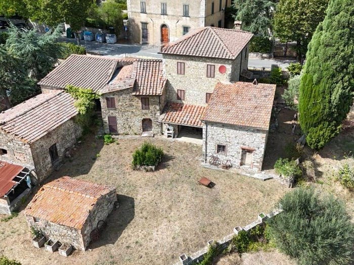 Casa con 6 locali in vendita in Strada Regionale di Val d'Elsa, Centro, Castellina in Chianti