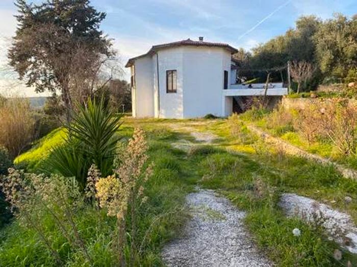 Casa con 6 locali in vendita in Via Vía Delle Fonti Snc No Number, Centro, Manciano