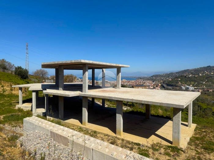 Casa con 6 locali in vendita in Via Marotta, Agropoli