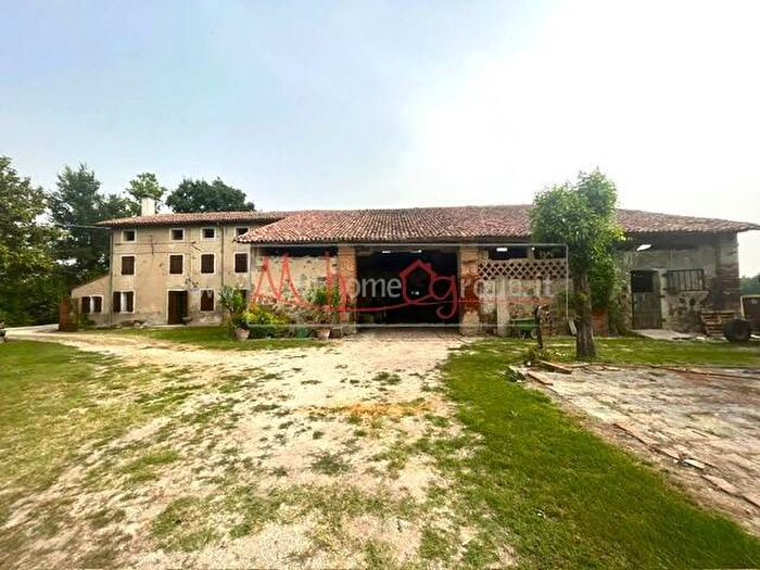 Casa con 6 locali in vendita in Montemerlo, Cervarese Santa Croce