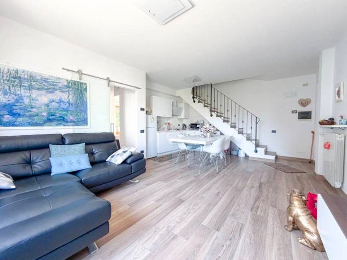 Appartamento con 5 locali in vendita in Lungofrigido Levante, Marina di Massa Centro, Massa