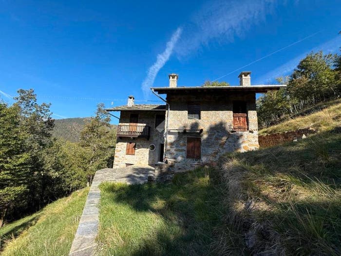 Casa quadrilocale in vendita in FRAZIONE GRITLERA, Germagnano