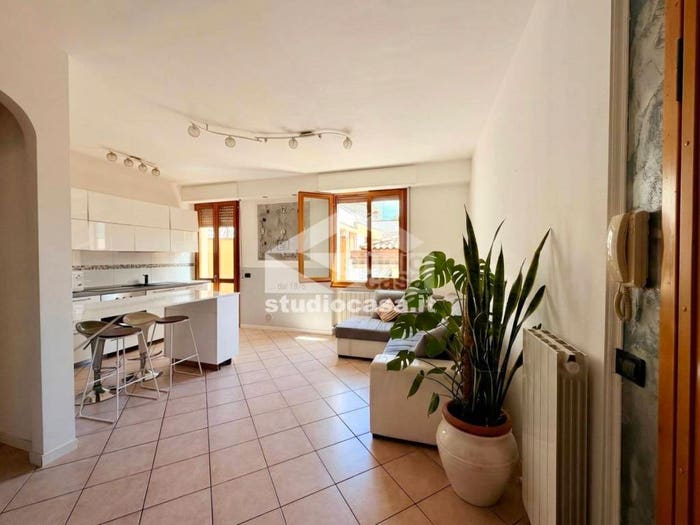 Appartamento quadrilocale in vendita in Lovere