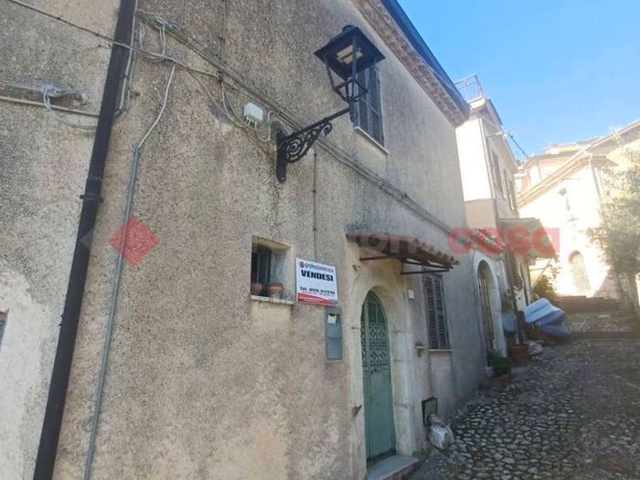 Appartamento trilocale in vendita in VIA SANTA MARIA DELLO STINGONE, Rocca d'Arce