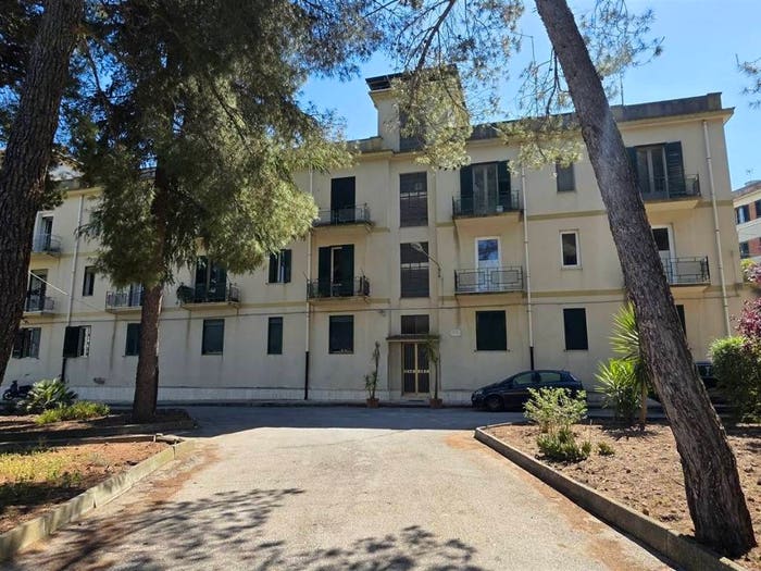 Appartamento quadrilocale in vendita in via Luigi Capuana, Centro, San Cataldo