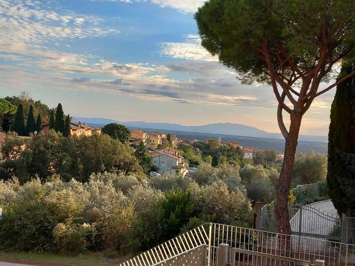 Appartamento trilocale in vendita in Riparbella