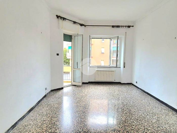 Appartamento trilocale in vendita in Via cordanieri, Pra', Genova