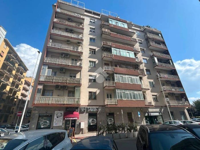 Appartamento trilocale in vendita in Via Giudice Chiano, Piazza Giovanni XXIII, Cagliari