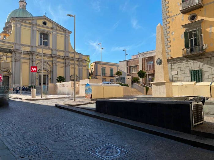 Appartamento quadrilocale in vendita in Via Egiziaca a Pizzofalcone, Santa Lucia, Napoli