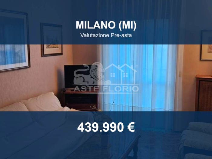 Appartamento trilocale in vendita in Via Vespri Siciliani, Famagosta Barona, Milano