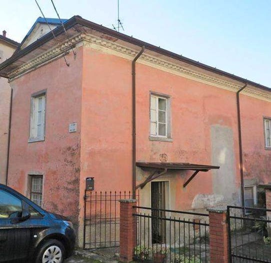 Casa con 5 locali in vendita in Via Nazario Sauro, Posara, Fivizzano