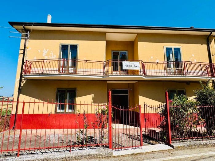 Casa con 6 locali in vendita in VIA DELLE VITTORIE, Bonito