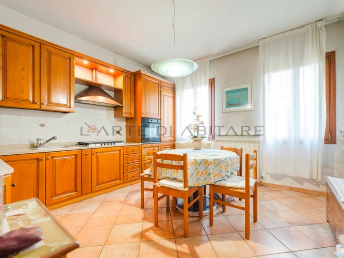Casa con 6 locali in vendita in Via Riviera del Brenta, Fiesso d'Artico