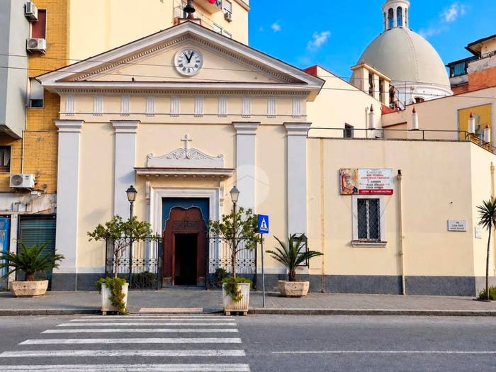 Appartamento trilocale in vendita in Via Padre Rocco, Garibaldi Ferrovia, Napoli