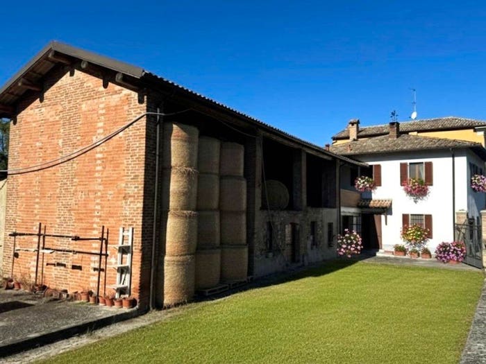 Casa con 6 locali in vendita in Località San Desiderio, San Desiderio, Godiasco Salice Terme