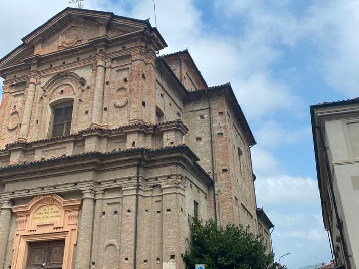 Casa con 6 locali in vendita in Via Salita al Castello, Dogliani