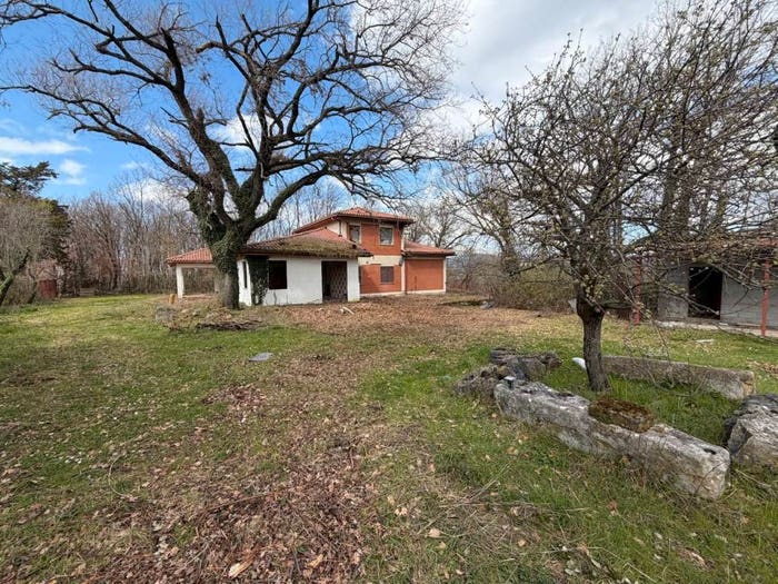 Casa con 6 locali in vendita in Via Colle Ciuccio, Poggio Moiano
