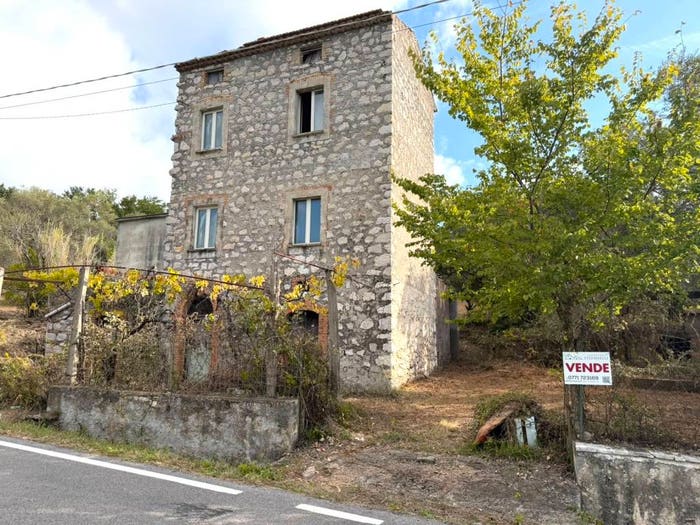 Casa con 5 locali in vendita in Via Costa Saturnia I, Spigno Saturnia