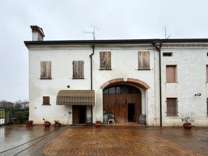 Casa con 5 locali in vendita in Viottolo ex scuole, Gualtieri