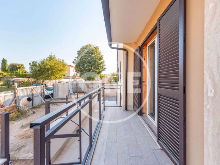 Appartamento trilocale in vendita in Via Francavilla di Sicilia, Borghesiana, Roma