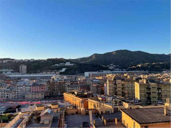 Appartamento con 6 locali in vendita in Via Adelaide Ristori C, Certosa, Genova