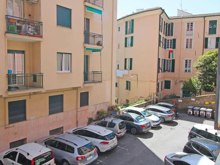 Appartamento con 6 locali in vendita in Corso Carbonara, Carmine, Genova