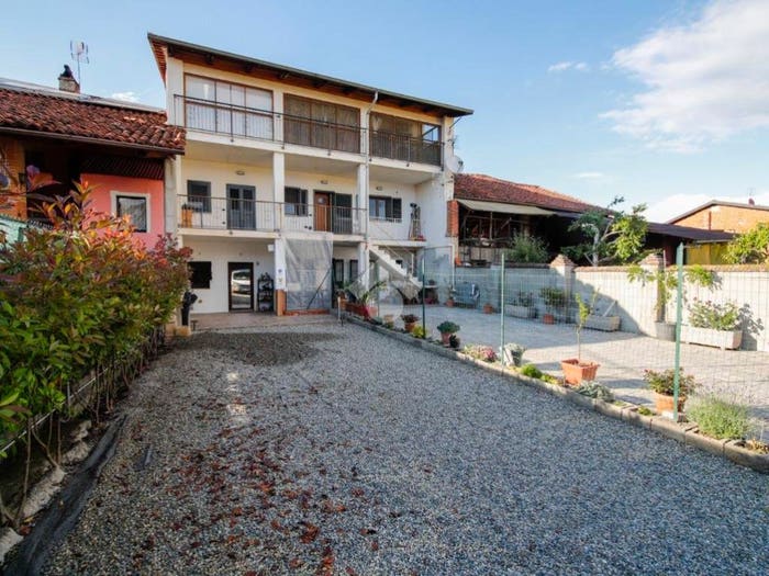 Casa quadrilocale in vendita in Vicolo rocatti, Centro, Bosconero