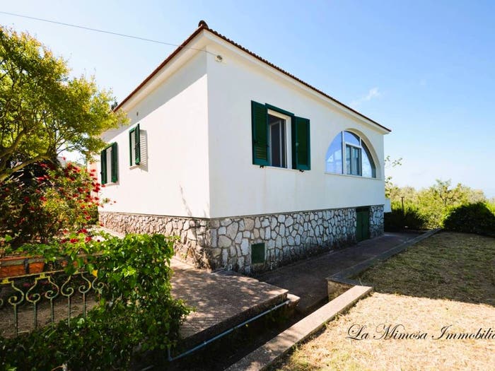 Casa con 5 locali in vendita in Via Deserto, Centro, Massa Lubrense