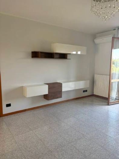 Appartamento quadrilocale in vendita in Via T Bedini, Centro, Ostra