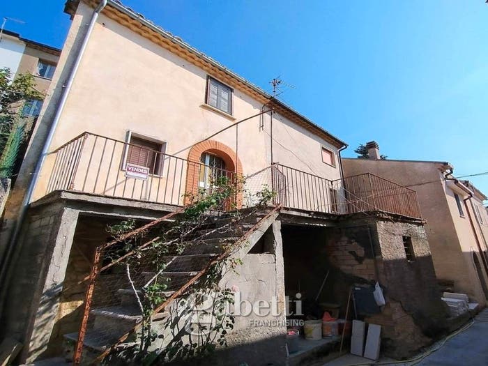 Casa con 5 locali in vendita in Via Ortaglie, Molise