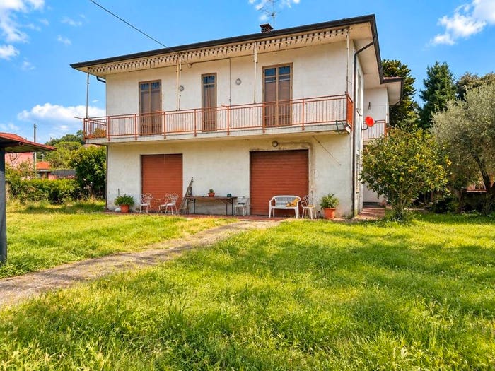 Appartamento con 6 locali in vendita in Via Cisa Vecchia, Centro, Santo Stefano di Magra