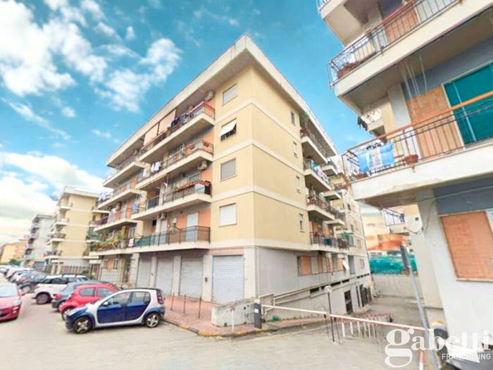 Appartamento trilocale in vendita in VIA FRATELLI BANDIERA, Piazza Primavera Passariello, Pomigliano d'Arco