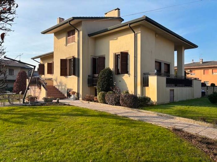 Casa con 6 locali in vendita in Centro, Minerbe