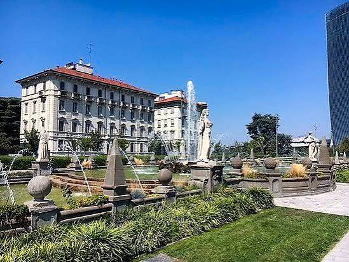 Appartamento con 5 locali in vendita in Piazzale Giulio Cesare, City Life, Milano