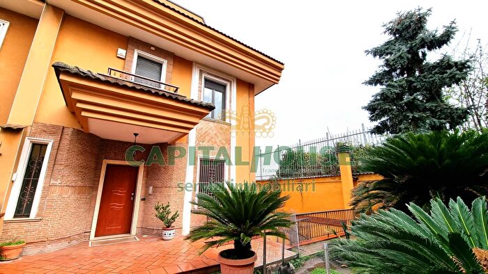 Casa quadrilocale in vendita in Portico Di Caserta