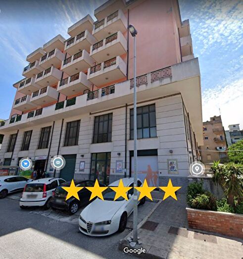 Appartamento con 6 locali in vendita in Via Torino, Centro, Villa San Giovanni