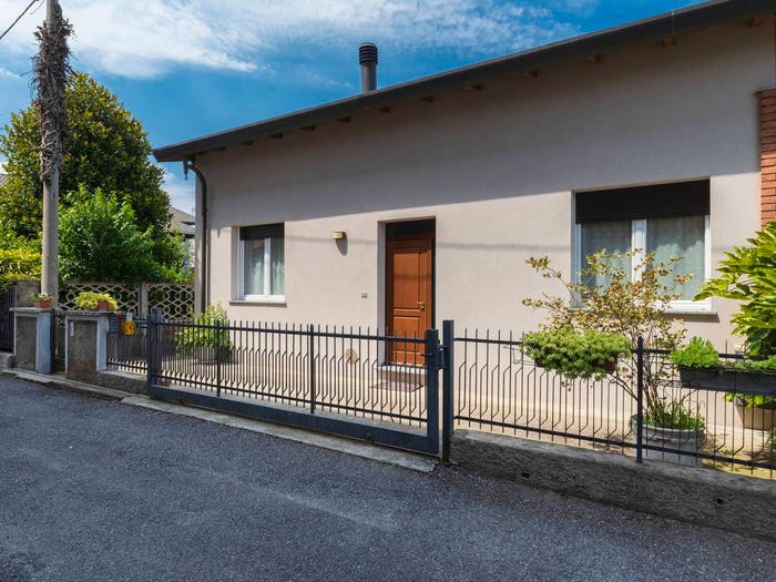 Casa quadrilocale in vendita in Via Firenze, Oggiona Santo Stefano, Oggiona con Santo Stefano