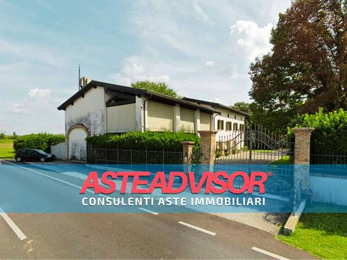 Casa con 6 locali in vendita in Località Vlotta Via Vittorio Veneto, Villotta, Chions