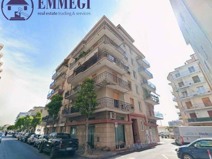Appartamento con 5 locali in vendita in Rione Risorgimento, Centro, Albenga