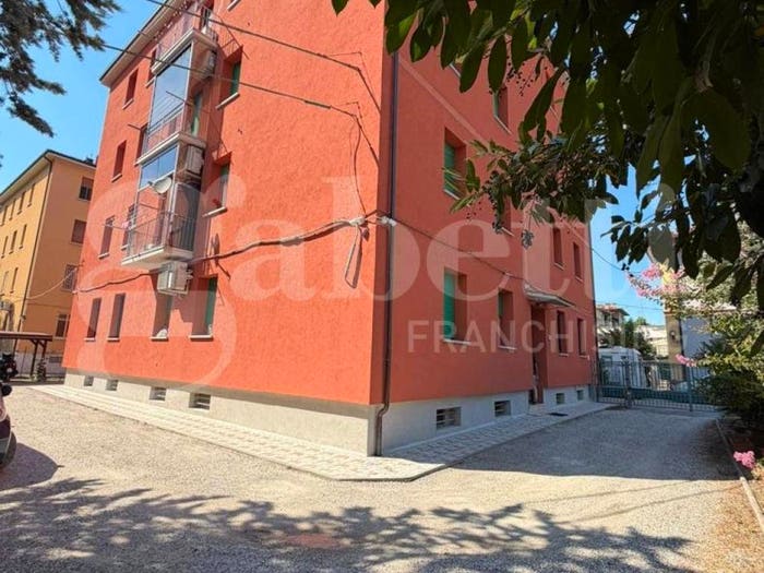 Appartamento trilocale in vendita in Via Speranza, Santa Viola, Bologna
