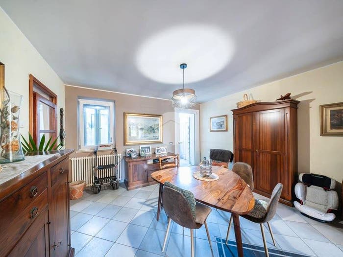 Casa trilocale in vendita in Via Cisa, Borgo Virgilio