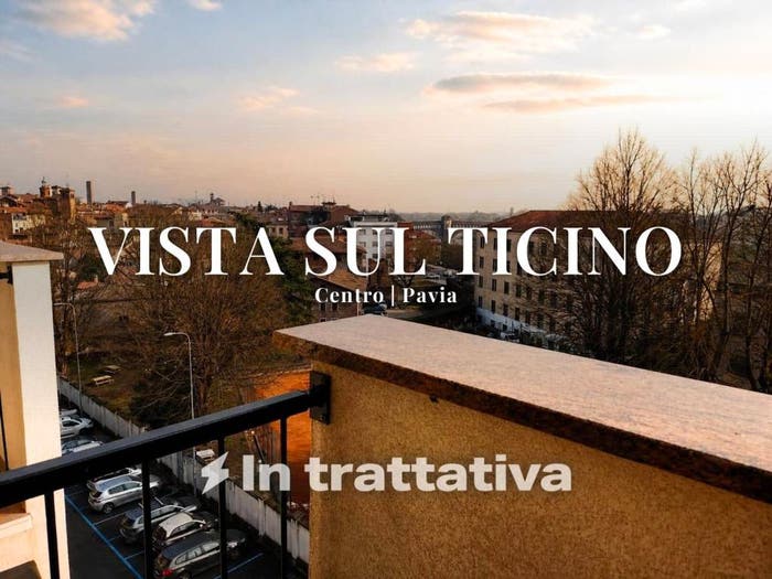 Appartamento quadrilocale in vendita in Via Bonetta Carlo, Centro Storico, Pavia