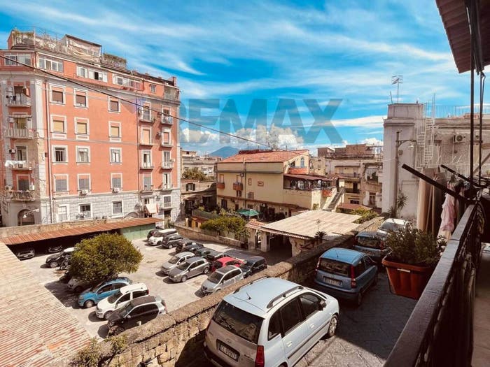 Appartamento bilocale in vendita in Vico Pacella ai Miracoli, Sanità, Napoli