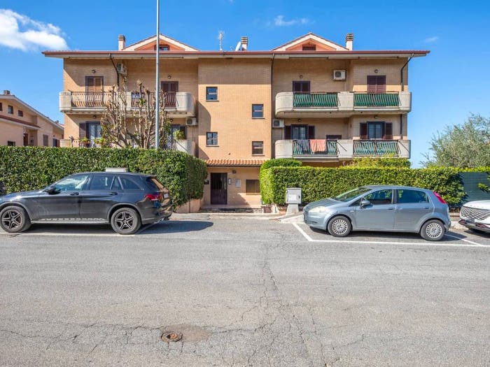 Appartamento trilocale in vendita in Via delle Quinte, Laghetto, Monte Compatri