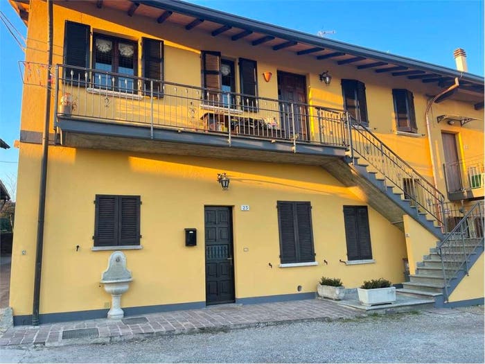 Appartamento con 5 locali in vendita in Capiago Intimiano Olmeda, Capiago Intimiano