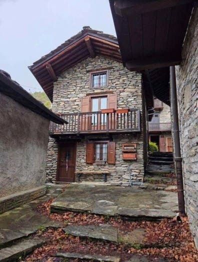 Casa monolocale in vendita in Frazione Vonzo, Chialamberto