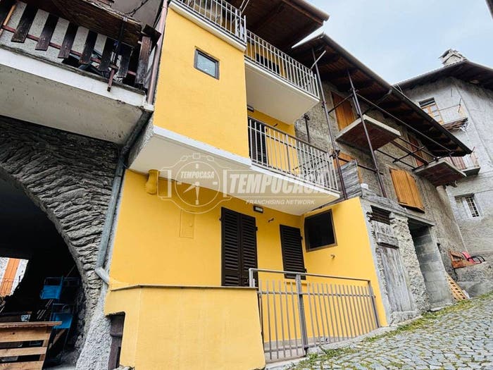 Casa trilocale in vendita in Centro, Novalesa