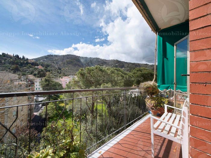 Appartamento trilocale in vendita in Via Privata Neghelli, Fenarina Via Neghelli Collina di Ponente, Alassio