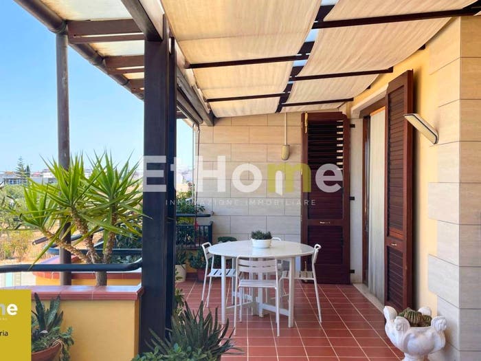 Appartamento con 6 locali in vendita in Via Tito Maccio Plauto, Inps Trinità, Andria